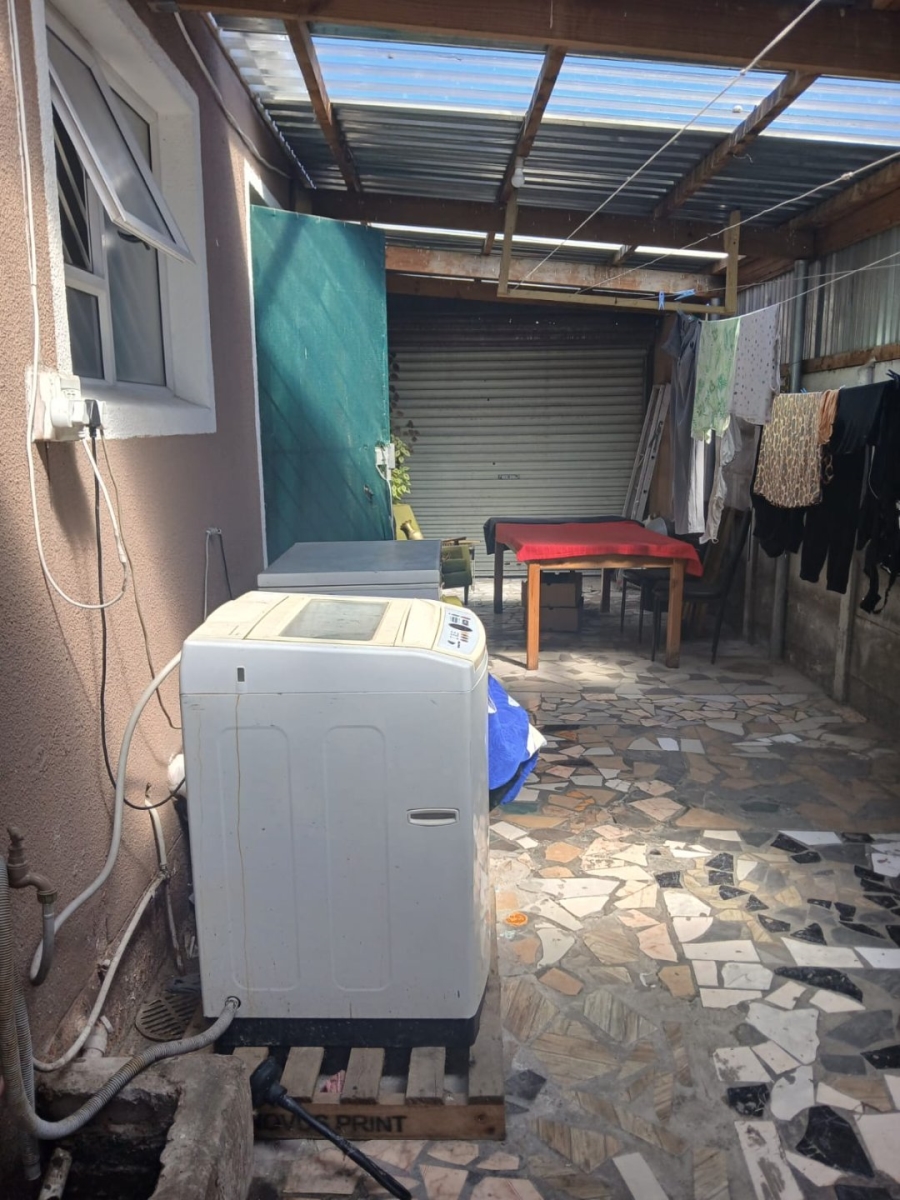 To Let 3 Bedroom Property for Rent in Belhar Western Cape